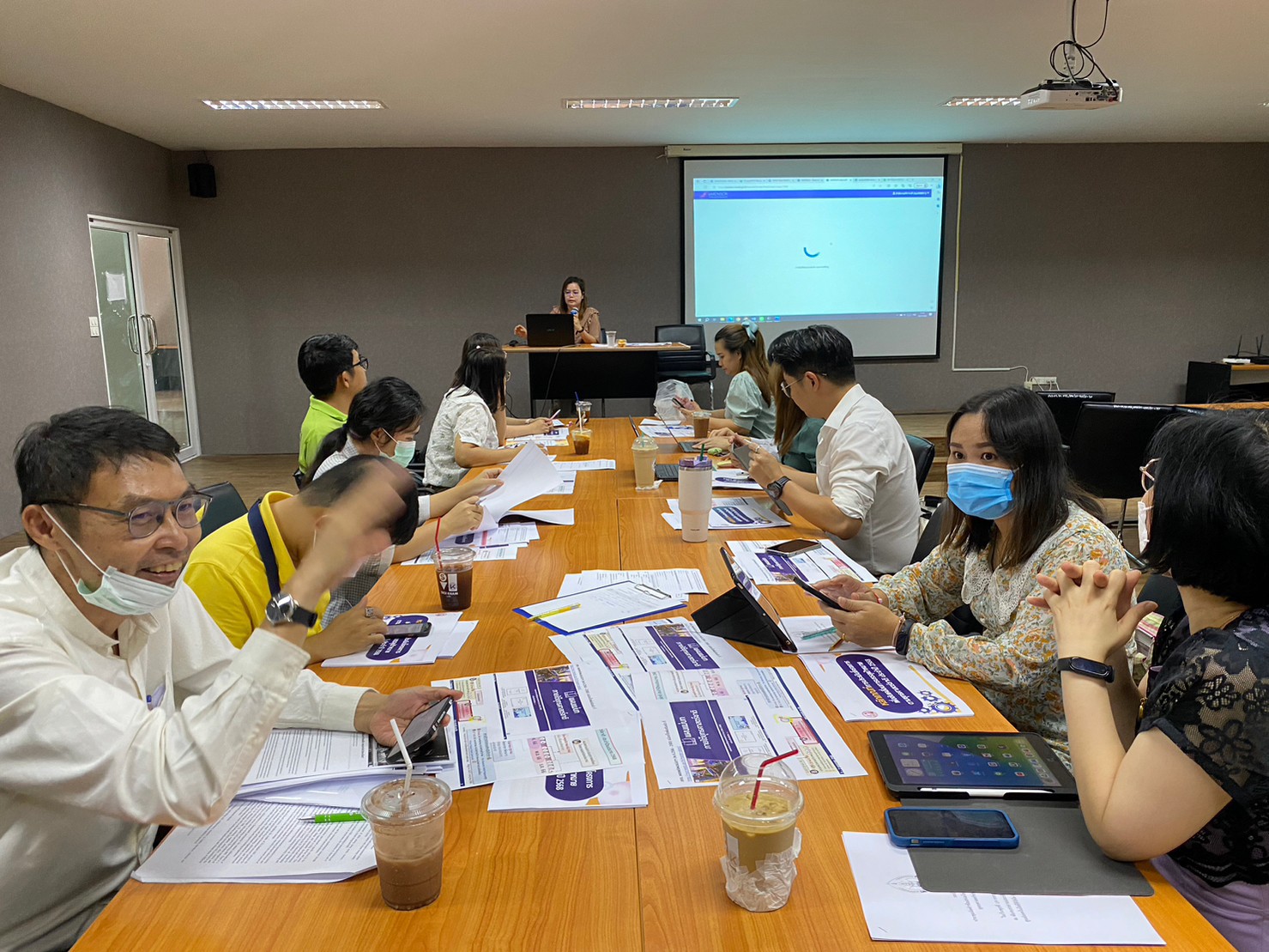 มนพ. ประชุมหารือจัดทำข้อเสนอโครงการเพื่อขับเคลื่อนการบรรลุเป้าหมายตามยุทธศาสตร์ชาติ ประจำปีงบประมาณ พ.ศ. 2568