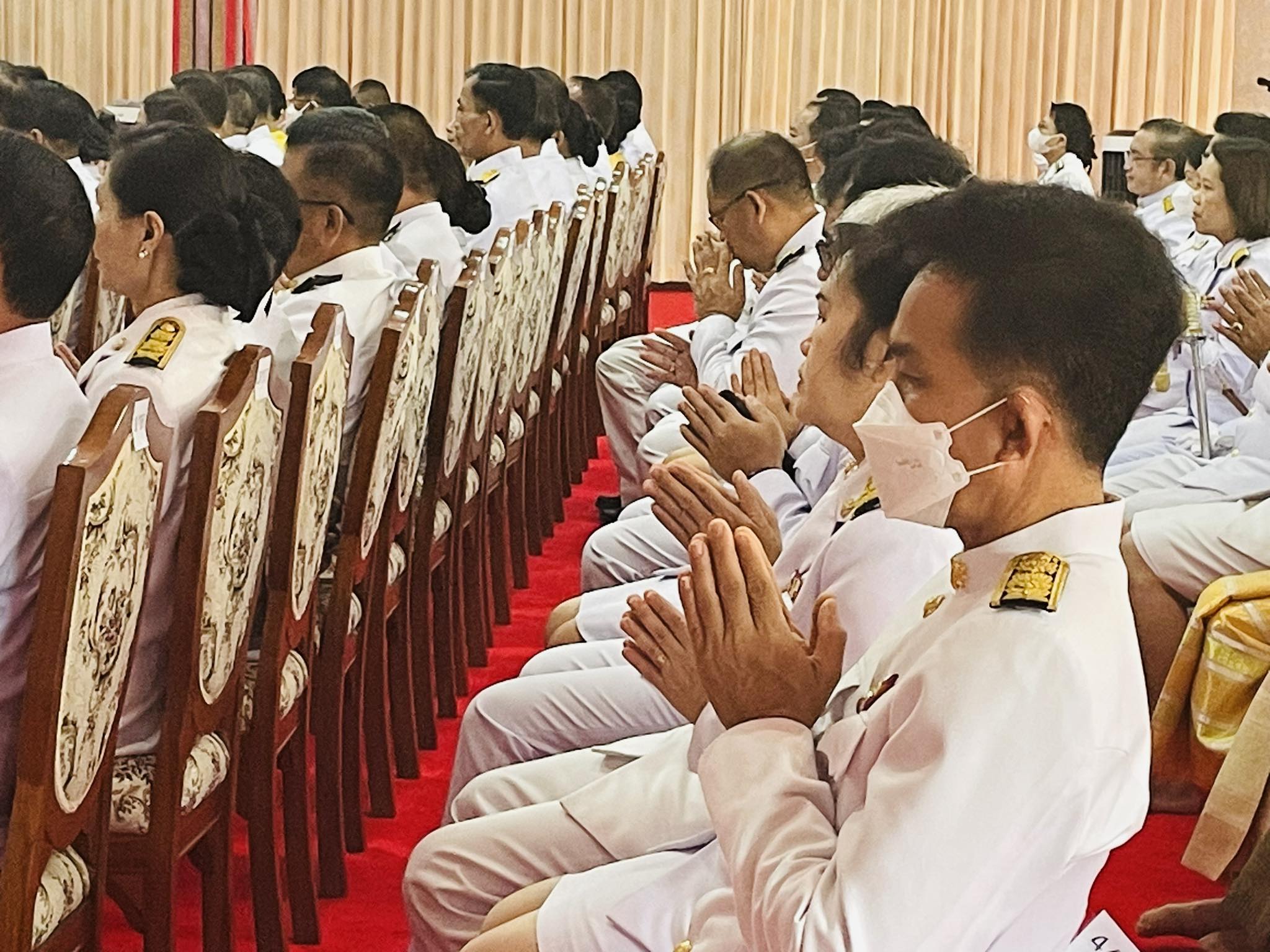 ม.นครพนม ร่วมกิจกรรมเฉลิมพระเกียรติพระบาทสมเด็จพระเจ้าอยู่หัว เนื่องในโอกาสเฉลิมพระชนมพรรษา 71 พรรษา