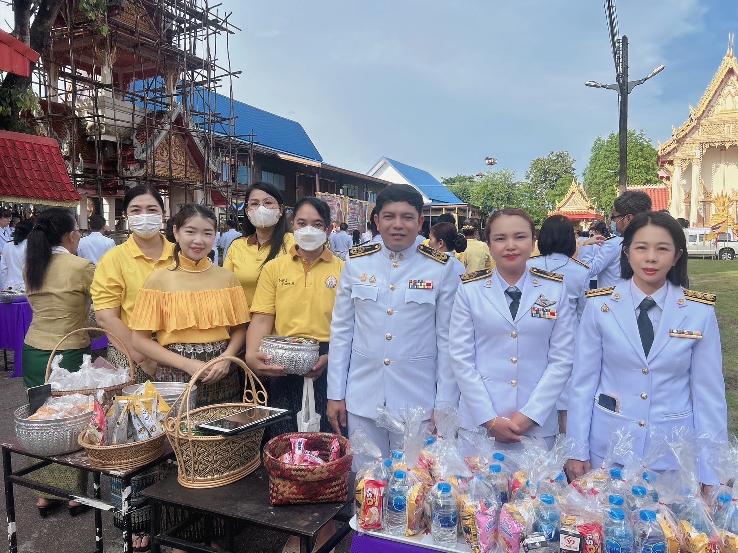 ม.นครพนม ร่วมกิจกรรมเฉลิมพระเกียรติพระบาทสมเด็จพระเจ้าอยู่หัว เนื่องในโอกาสเฉลิมพระชนมพรรษา 71 พรรษา