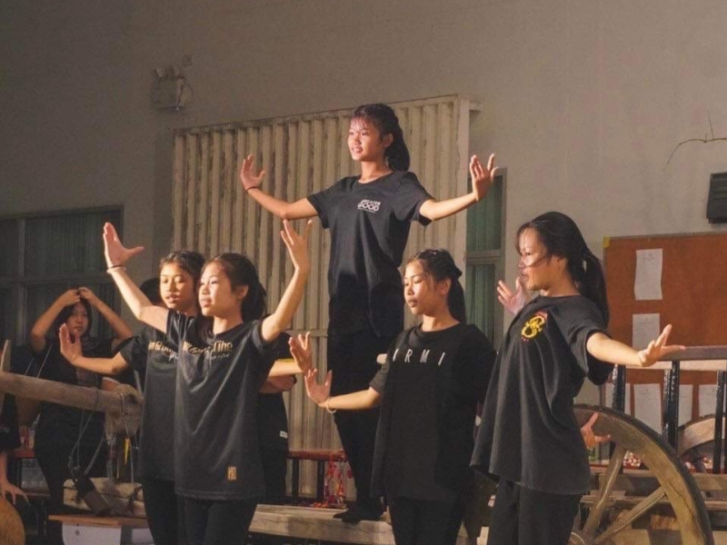 รร.สาธิตแห่งมหาวิทยาลัยนครพนมฯ ผ่านเข้ารอบชิงชนะเลิศ การแข่งขันวงดนตรีลูกทุ่งแห่งประเทศไทยรายการลูกทุ่งเมืองน้ำดำครั้งที่ 3