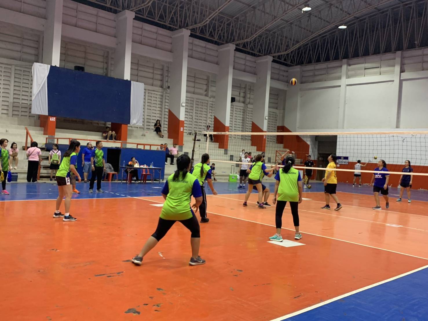 ม.นครพนม ร่วมแข่งขัน