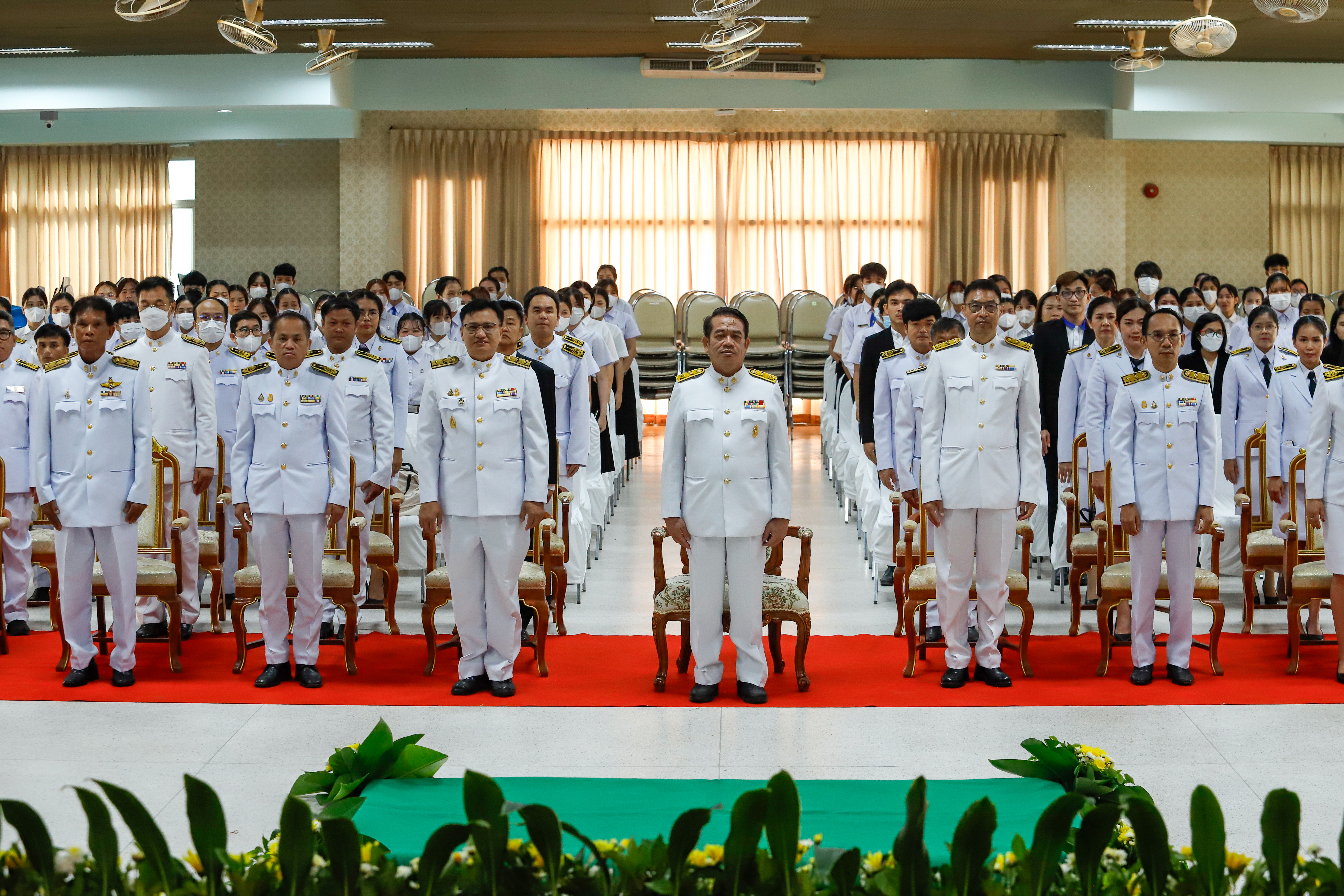 มหาวิทยาลัยนครพนม จัดพิธีวางพานพุ่มดอกไม้ ถวายราชสักการะพระบาทสมเด็จพระจอมเกล้าเจ้าอยู่หัว รัชกาลที่ 4 พระบิดาแห่งวิทยาศาสตร์ไทย