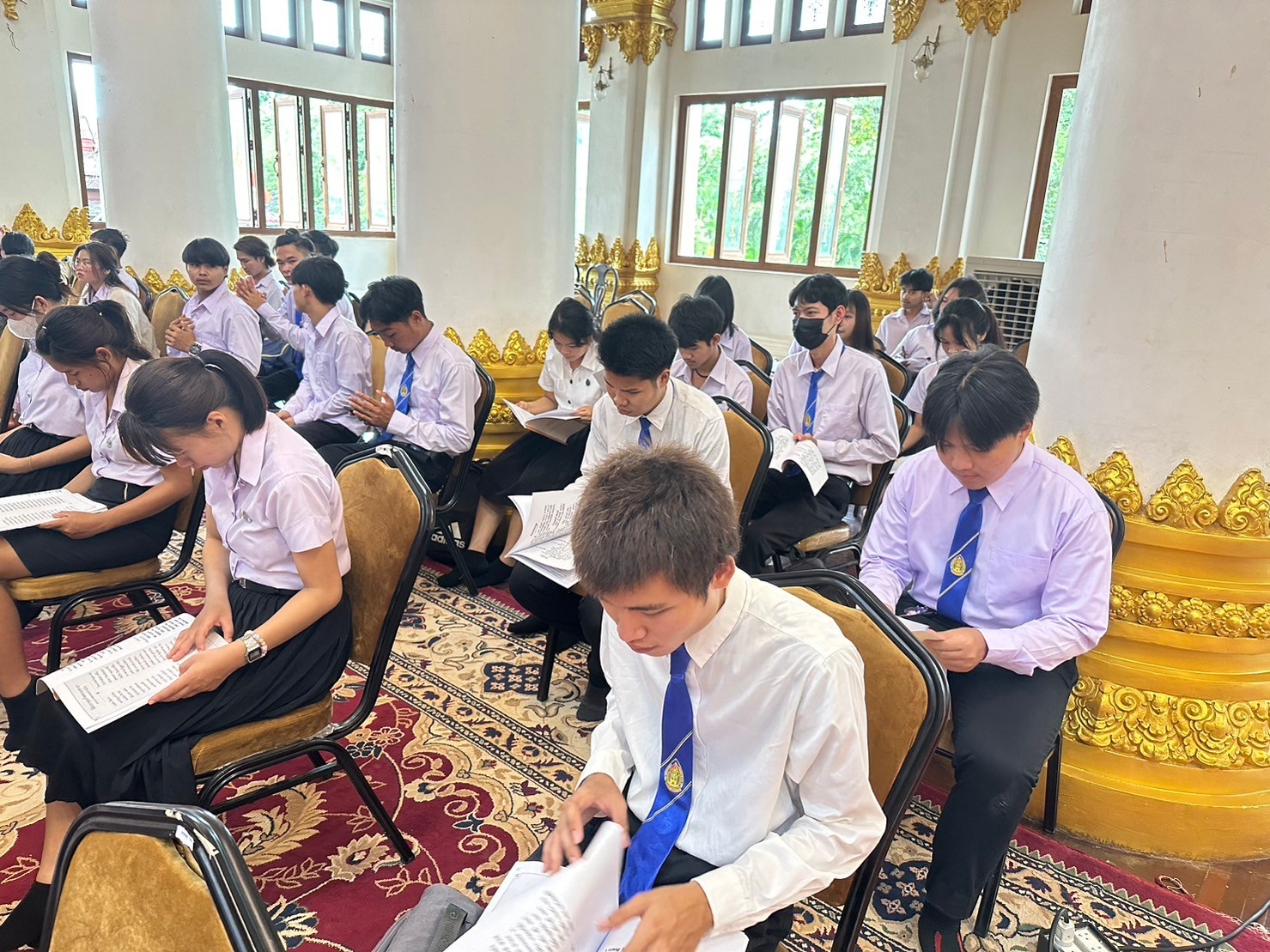 วิทยาลัยธาตุพนม ม.นครพนม ร่วมพิธีเจริญพระพุทธมนต์ ถวายพระพรชัยมงคลแด่สมเด็จพระเจ้าลูกเธอ เจ้าฟ้าพัชรกิติยาภา นเรนทิราเทพยวดี กรมหลวงราชสาริณีสิริพัชร มหาวัชรราชธิดา ณ วัดพระธาตุพนม วรมหาวิหาร อำเภอธาตุพนม จังหวัดนครพนม