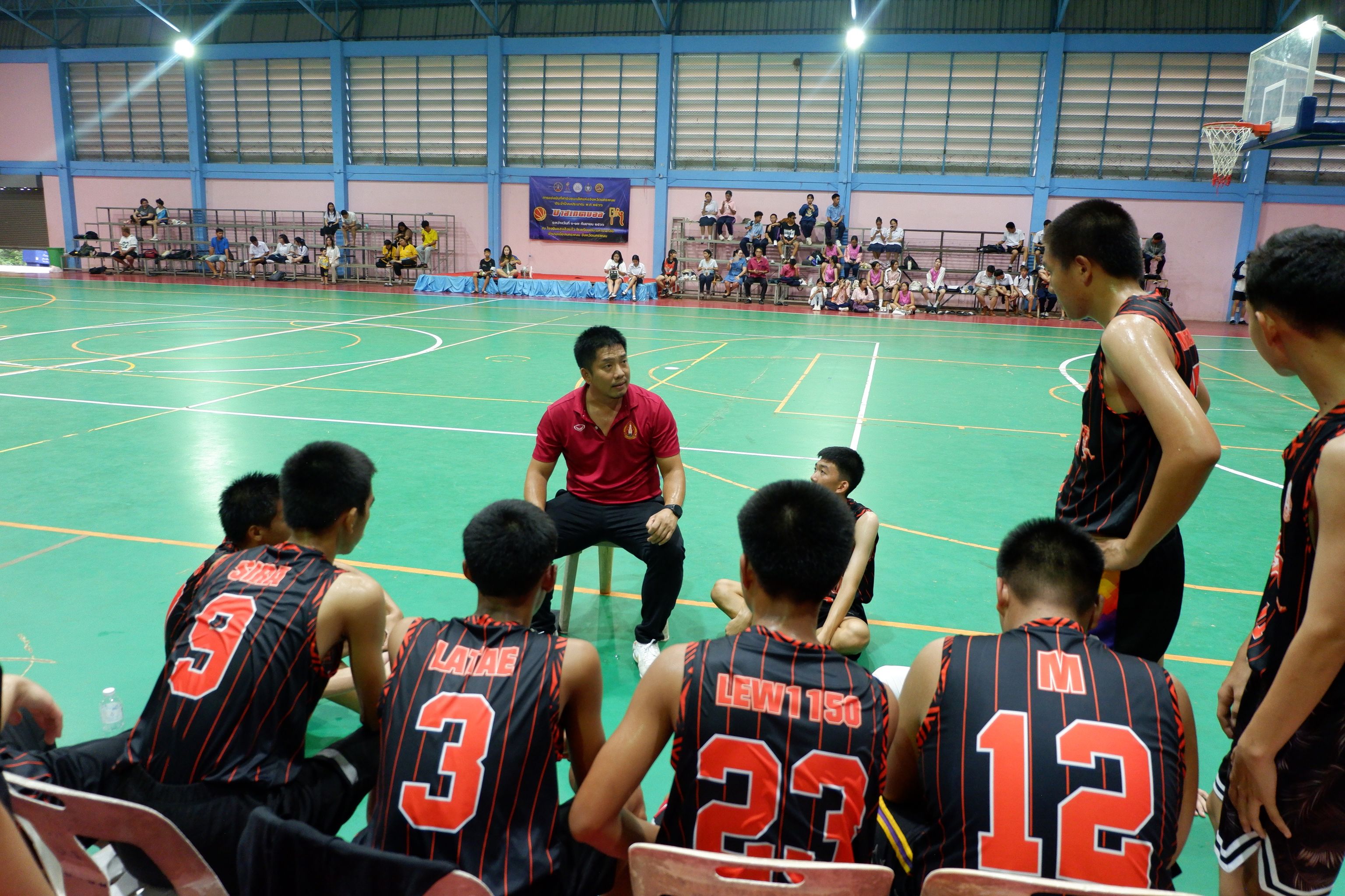 ทีมบาสเกตบอล ม.นครพนม คว้าสองรางวัล จากการแข่งขันบาสเกตบอลกีฬาชิงชนะเลิศแห่งจังหวัดนครพนม