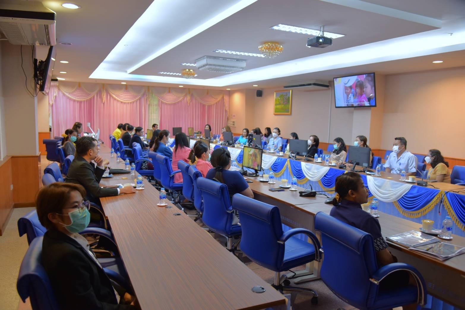 รก.อธิการบดี ม.นครพนม ลงพื้นที่พบปะบุคลากรสำนักเทคโนโลยีดิจิทัล และวิทยาลัยพยาบาลบรมราชชนนีนครพนม