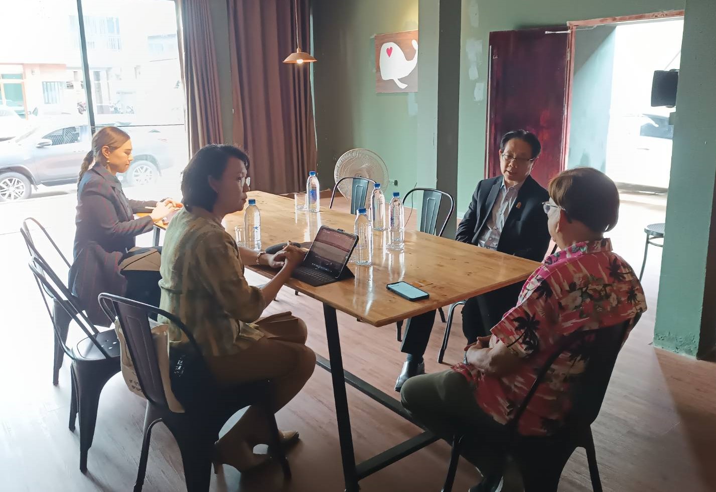 รก.อธิการบดี ม.นครพนม เข้าหารือความร่วมมือโครงการจัดตั้งคณะแพทยศาสตร์ กับ นพ.ประสงค์ บูรณ์พงศ์