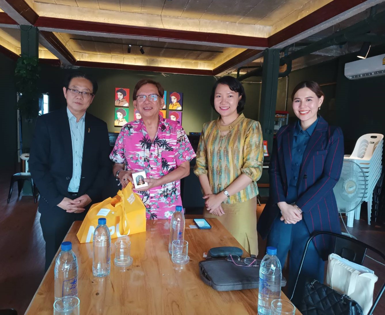 รก.อธิการบดี ม.นครพนม เข้าหารือความร่วมมือโครงการจัดตั้งคณะแพทยศาสตร์ กับ นพ.ประสงค์ บูรณ์พงศ์