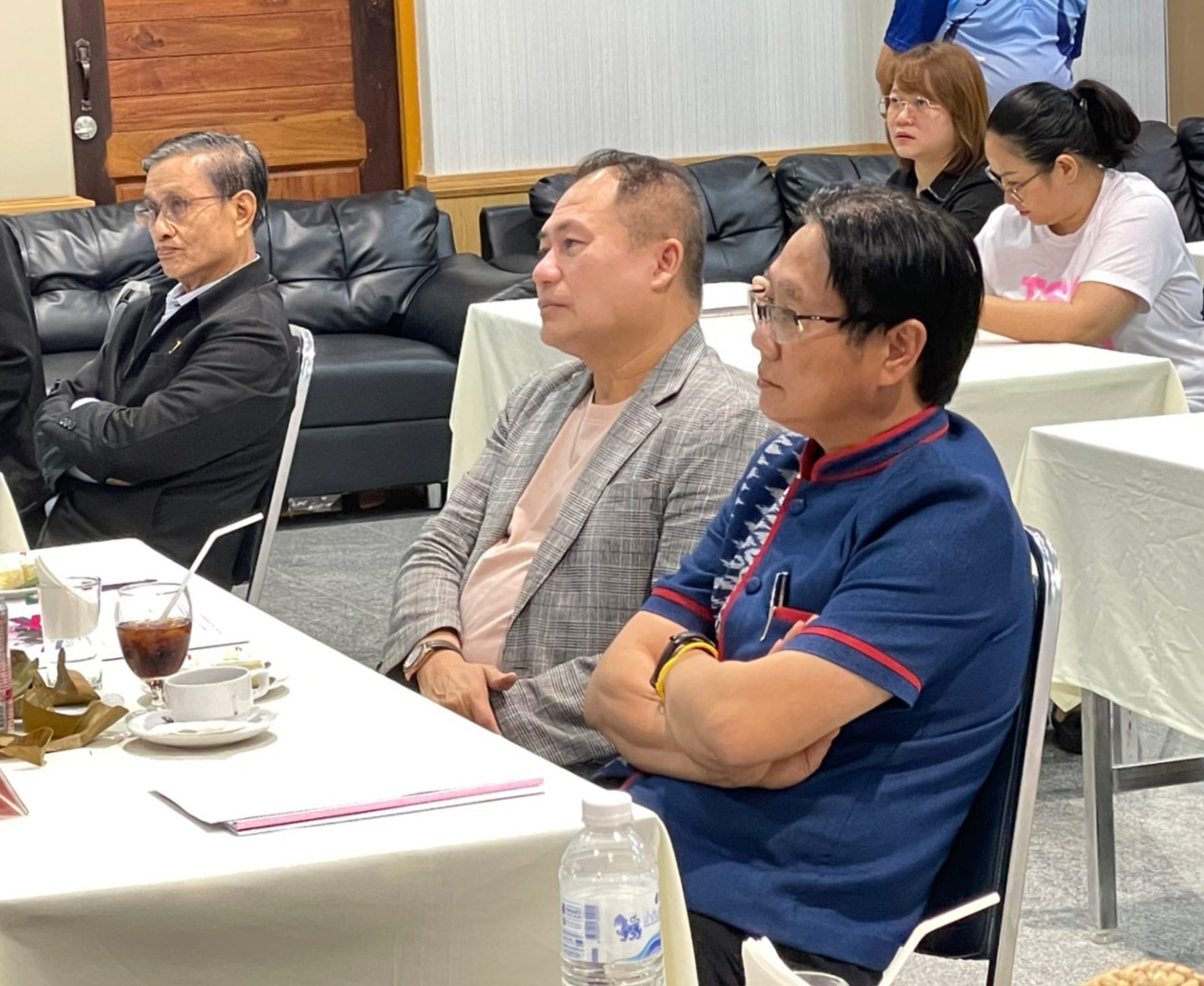 ม.นครพนม จัดเวทีแสดงวิสัยทัศน์การสรรหาคณบดีวิทยาลัยการท่องเที่ยวและอุตสาหกรรมบริการ