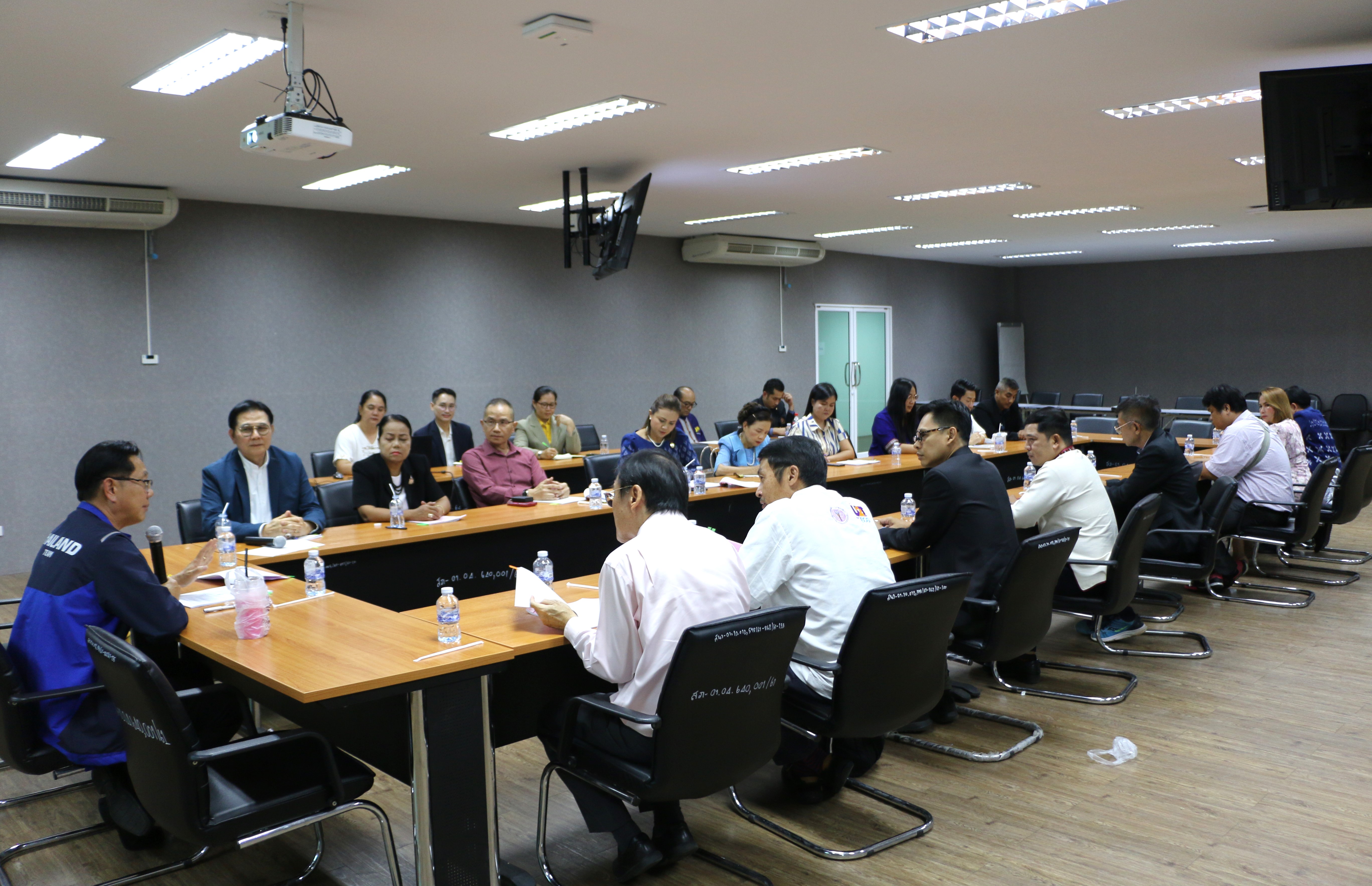 รก.อธิการบดี ม.นครพนม พบปะสมาคมศิษย์เก่า พร้อมหารือแนวทางสนับสนุนการดำเนินงานของมหาวิทยาลัย