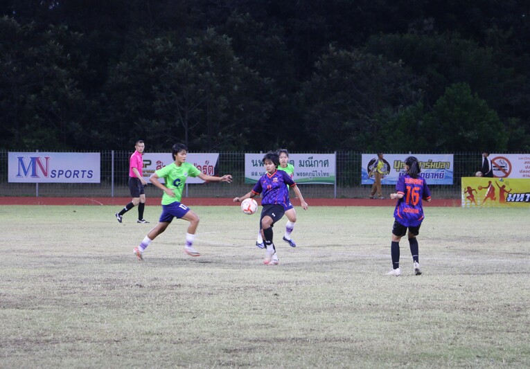 ม.นครพนม ร่วมจัดฟุตบอล 4 เส้า เยาวชนหญิง ชิงถ้วยเกียรติยศนายกรัฐมนตรี เตรียมทัพสู่ “หนองหารเกมส์” ระหว่างวันที่ 4–18 มกราคม 2569 ที่จังหวัดสกลนคร