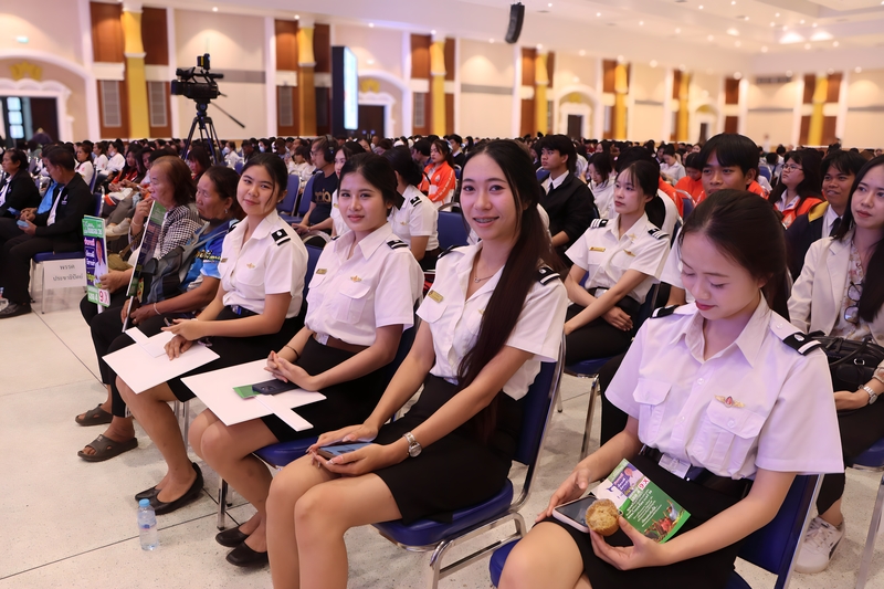 ม.นครพนม จัดเวทีสาธารณะว่าด้วยนโยบายพรรคการเมือง เพื่อการพัฒนาจังหวัดนครพนม