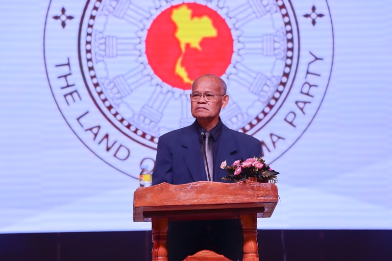 ม.นครพนม จัดเวทีสาธารณะว่าด้วยนโยบายพรรคการเมือง เพื่อการพัฒนาจังหวัดนครพนม