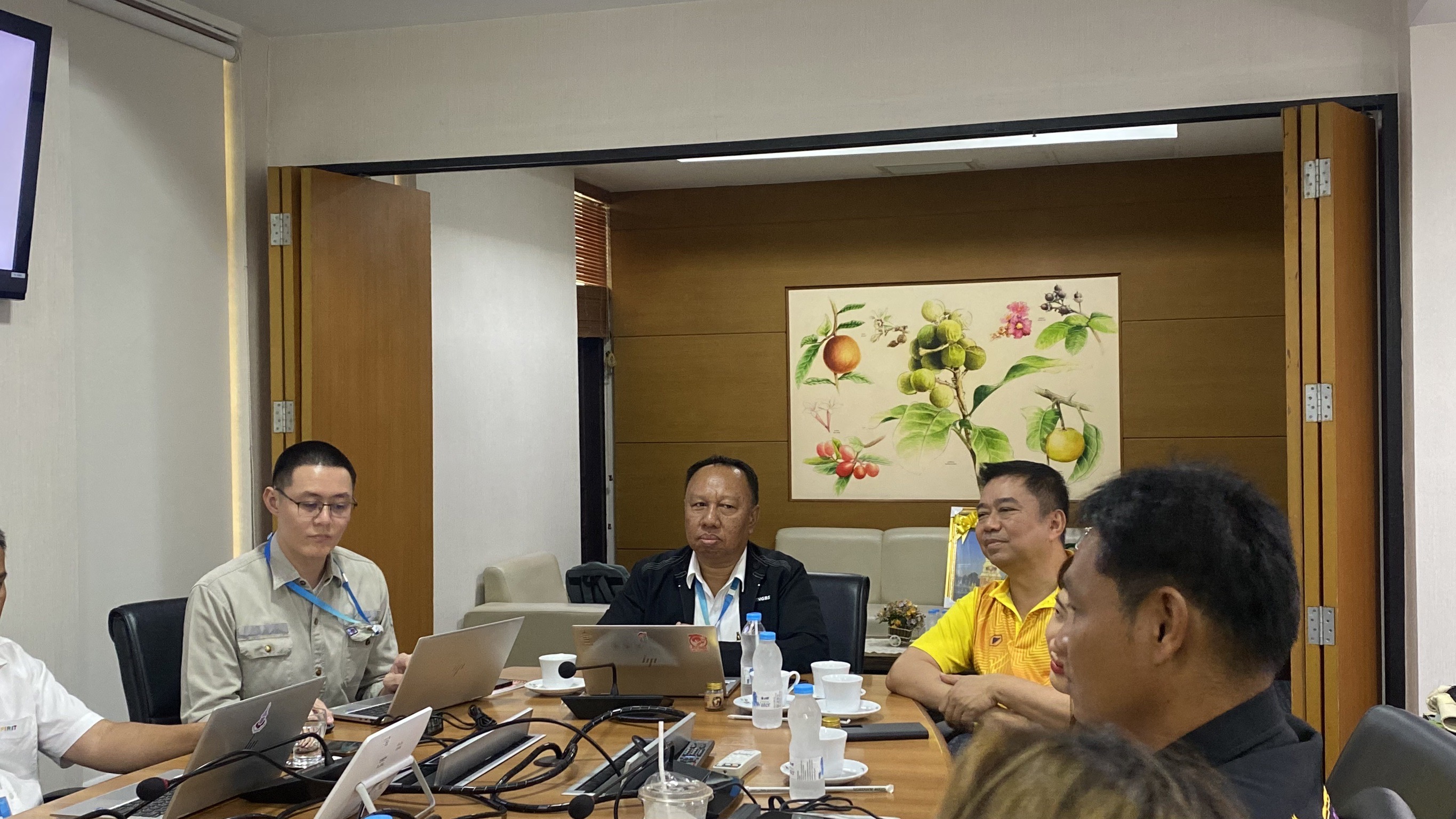 ม.นครพนม หารือแนวทางพัฒนาพื้นที่ศรีโคตรบูรณ์เป็นสวนสมุนไพรของมหาวิทยาลัย