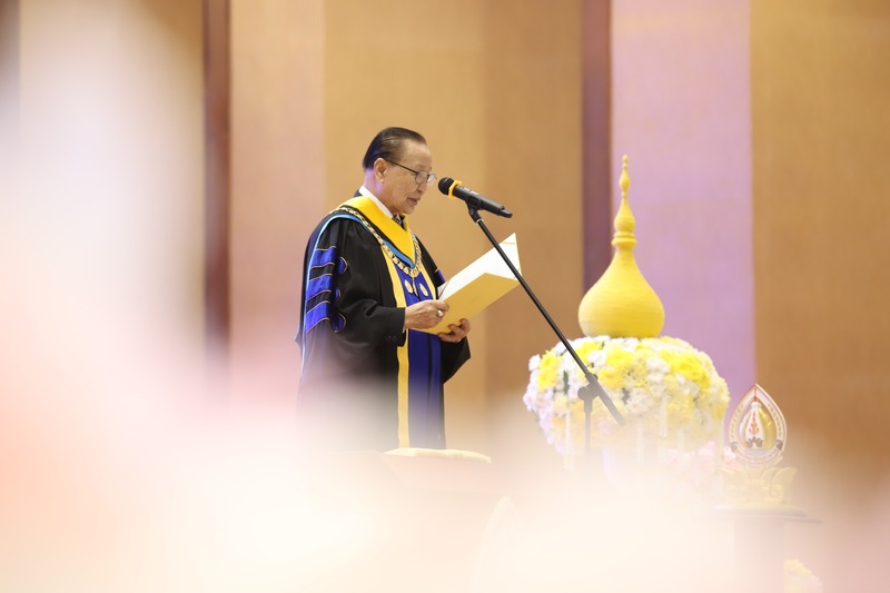 ม.นครพนม จัดปัจฉิมนิเทศและพิธีมอบสารแสดงความยินดีนักศึกษาระดับอาชีวศึกษา ประจำปีการศึกษา 2567