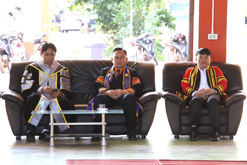 วทอ. ศรีสงคราม จัดพิธีปัจฉิมนิเทศและมอบประกาศนียบัตรแก่ผู้สำเร็จการศึกษา ประจำปีการศึกษา 2567