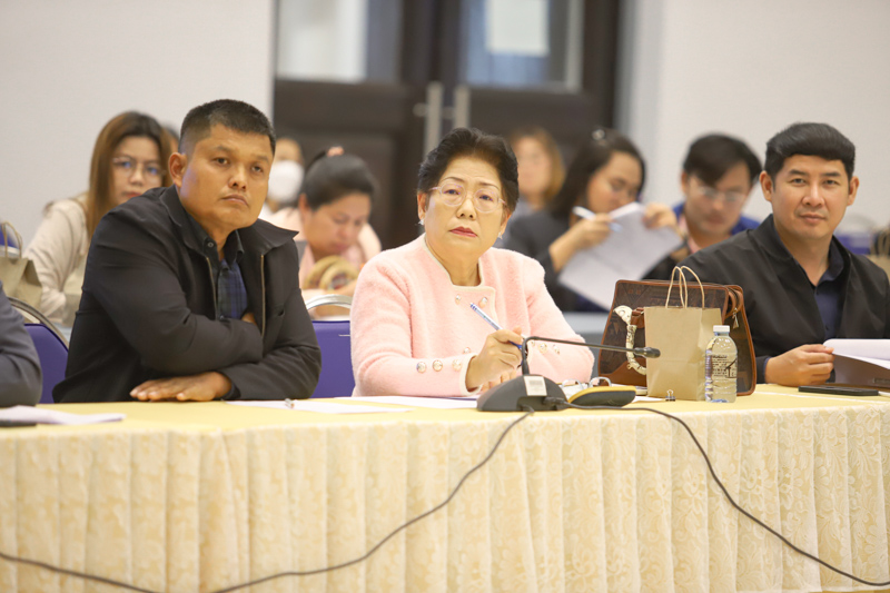 ม.นครพนม จัดประชุมคกก.ดำเนินงานพิธีพระราชทานปริญญาบัตรผู้สำเร็จการศึกษา ประจำปีการศึกษา 2566 ครั้งที่ 2/2568