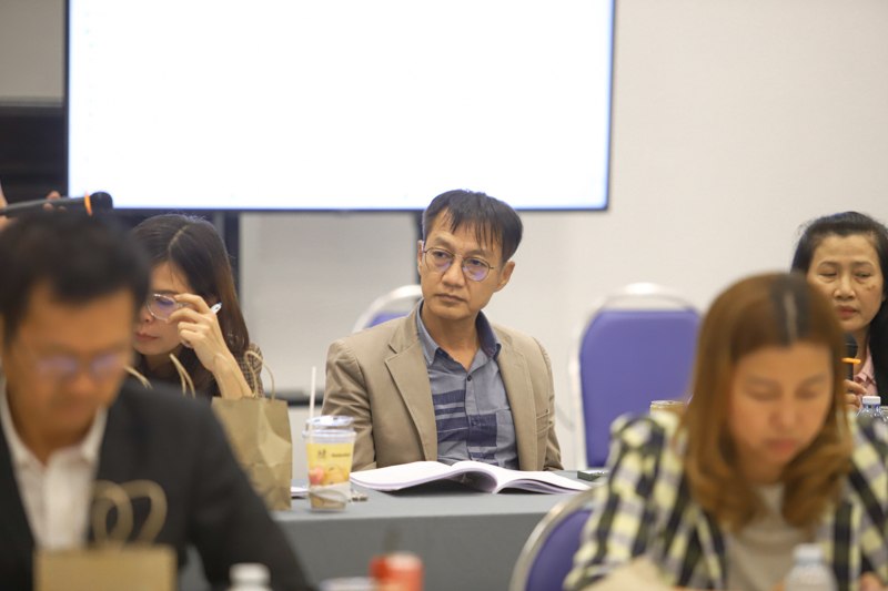 ม.นครพนม จัดประชุมคกก.ดำเนินงานพิธีพระราชทานปริญญาบัตรผู้สำเร็จการศึกษา ประจำปีการศึกษา 2566 ครั้งที่ 2/2568