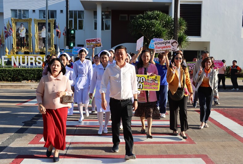 วพบ.นครพนม รับมอบ “สัญญาณไฟทางข้ามอัจฉริยะ” พร้อมเปิดใช้งานเป็นแห่งแรกในเขตพื้นที่มหาวิทยาลัย
