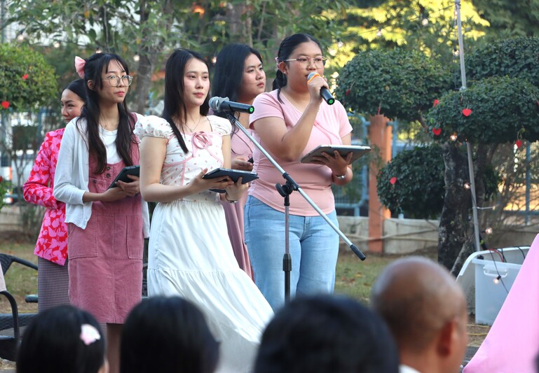 วพบ.นครพนม ต้อนรับฤดูแห่งความรัก จัดงาน