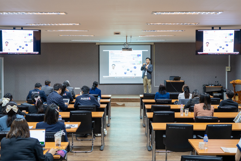 คณะวิทยาศาสตร์ มหาวิทยาลัยนครพนม จัดอบรมเชิงปฏิบัติการพัฒนานวัตกรรมสะเต็มศึกษาตามแนวทางการแก้ปัญหาธรรมชาติเป็นฐาน (NbS)