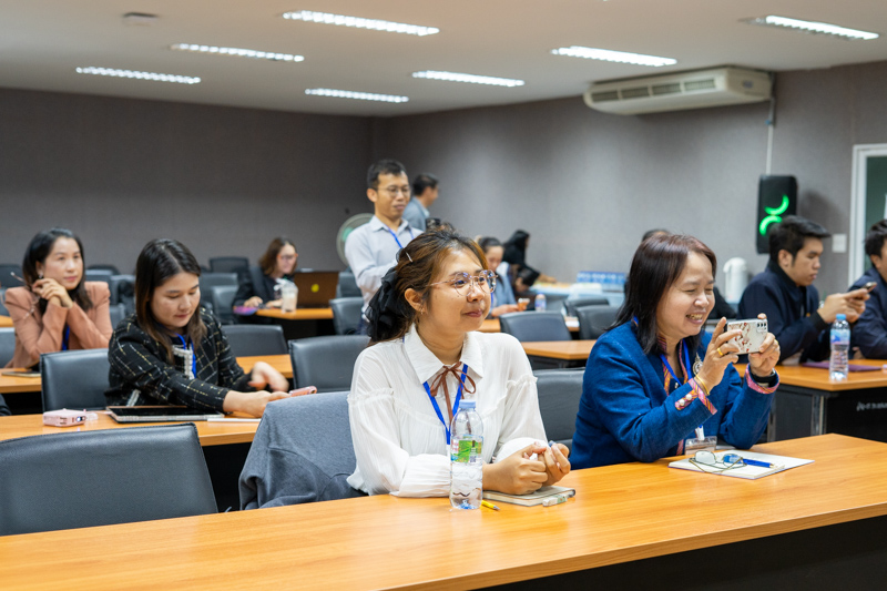 คณะวิทยาศาสตร์ มหาวิทยาลัยนครพนม จัดอบรมเชิงปฏิบัติการพัฒนานวัตกรรมสะเต็มศึกษาตามแนวทางการแก้ปัญหาธรรมชาติเป็นฐาน (NbS)