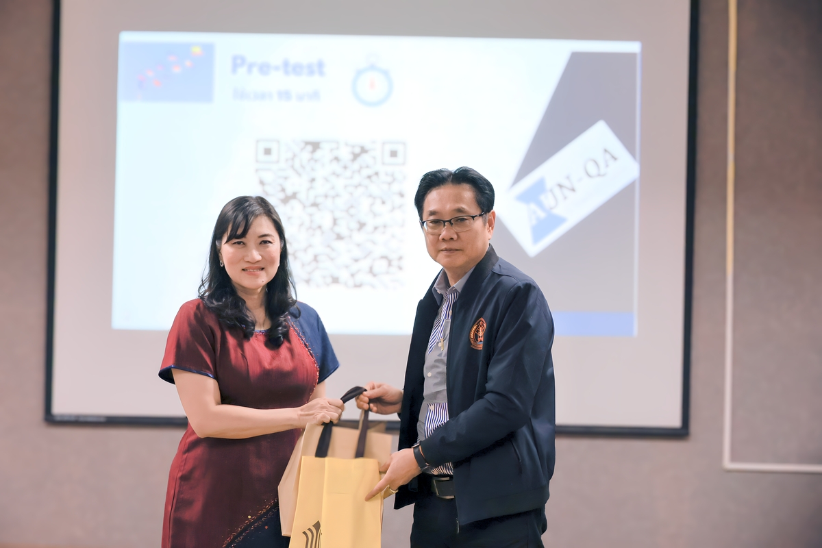 ม.นครพนม ส่งเสริมสร้างผู้ประเมินคุณภาพการศึกษาภายในตามเกณฑ์ AUN-QA