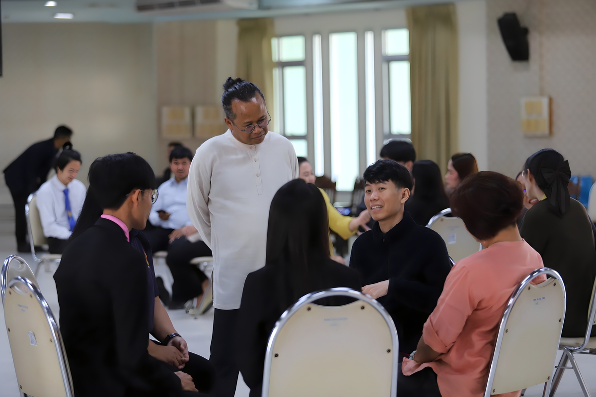 ม.นครพนม จัดโครงการเสริมสร้างสุขภาวะและให้คำปรึกษานักศึกษา เน้นดูแลสุขภาพจิตและพร้อมรับมือสถานการณ์ฉุกเฉิน (Nakhon Phanom University organizes a project to enhance student well-being and provide counselling, focusing on mental health care and preparedness for emergency situations.)