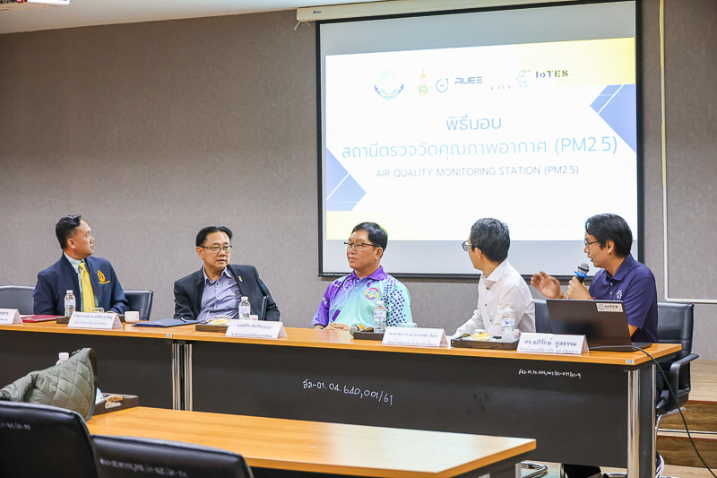 ม.นครพนม มอบสถานีตรวจวัดคุณภาพอากาศ PM2.5 แก่เทศบาลเมืองนครพนม