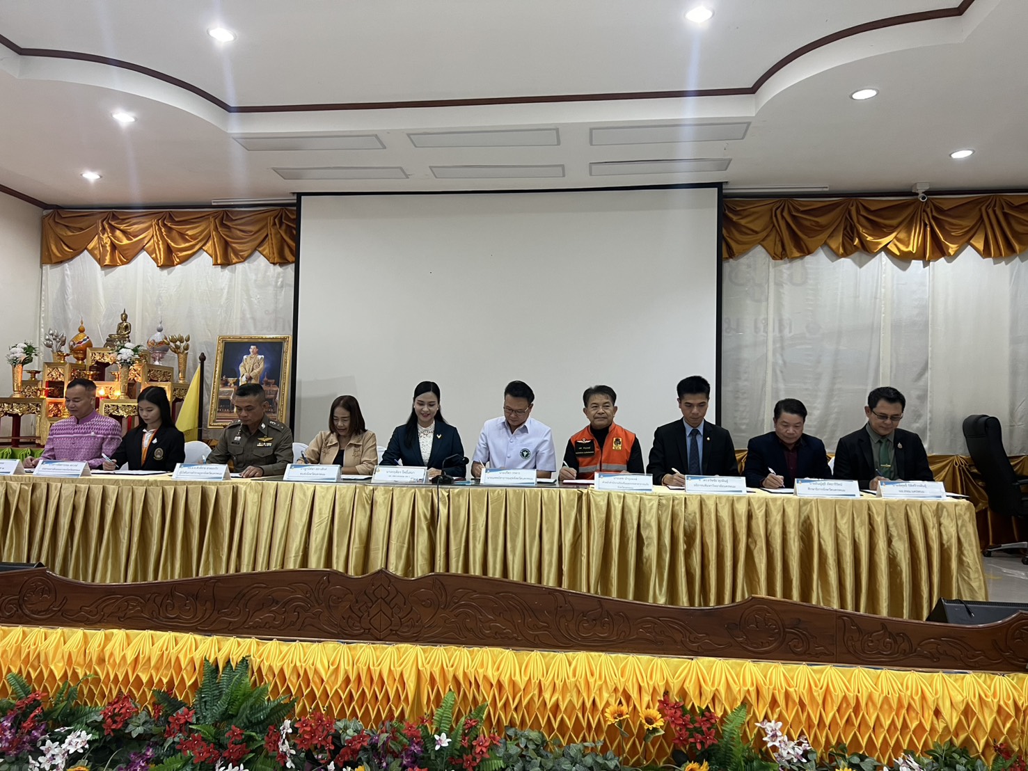 ม.นครพนม จับมือภาคีเครือข่าย ลงนาม MOU ว่าด้วยความร่วมมือขับเคลื่อนการดำเนินการจัดการความปลอดภัยทางท้องถนนในเด็กและเยาวชนจังหวัดนครพนม