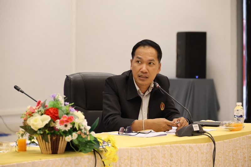 ม.นครพนม ประชุมติดตามความคืบหน้าการเตรียมงานพิธีพระราชทานปริญญาบัตร