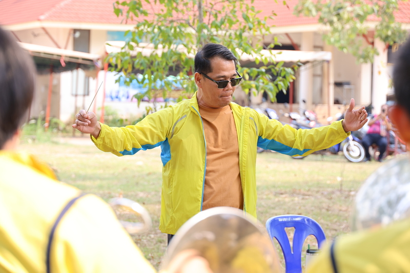 วงโยธวาทิต ม.นครพนม ซักซ้อมเพลงและขบวนนำแถวบัณฑิตงานพิธีพระราชทานปริญญาบัตร