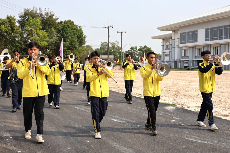 วงโยธวาทิต ม.นครพนม ซักซ้อมเพลงและขบวนนำแถวบัณฑิตงานพิธีพระราชทานปริญญาบัตร