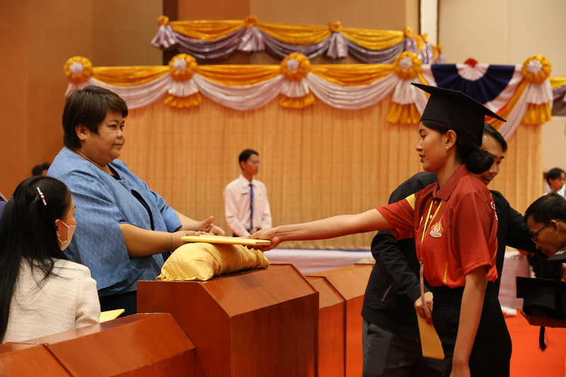 ม.นครพนม ฝึกซ้อมพิธีพระราชทานปริญญาบัตร ประจำปีการศึกษา 2566