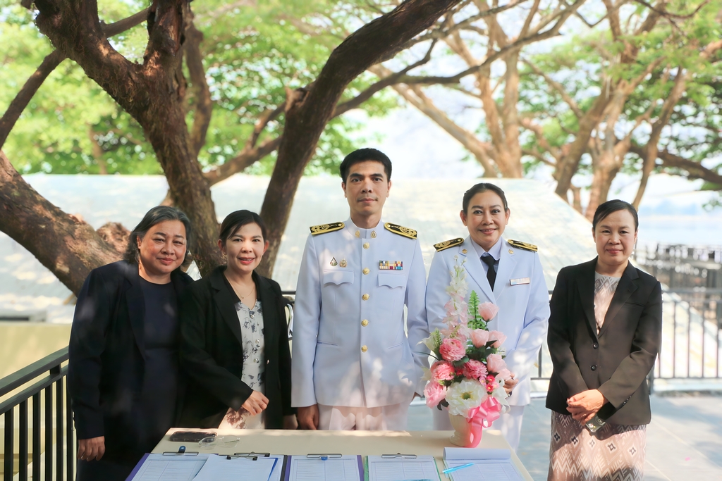 มหาวิทยาลัยนครพนม เชิดชูเกียรติแด่ผู้รับพระราชทานปริญญากิตติมศักดิ์ และรางวัลเข็มเชิดชูเกียรติพระธาตุพนม ประจำปีการศึกษา 2566