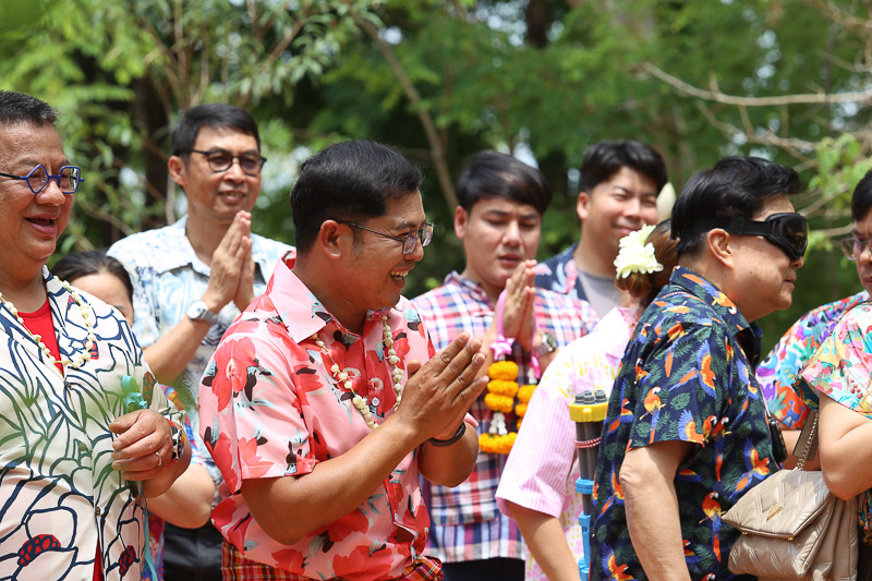 ม.นครพนมจัดโครงการสืบสานประเพณีสงกรานต์ รดน้ำขอพรเนื่องในวันขึ้นปีใหม่ไทย ประจำปี 2568
