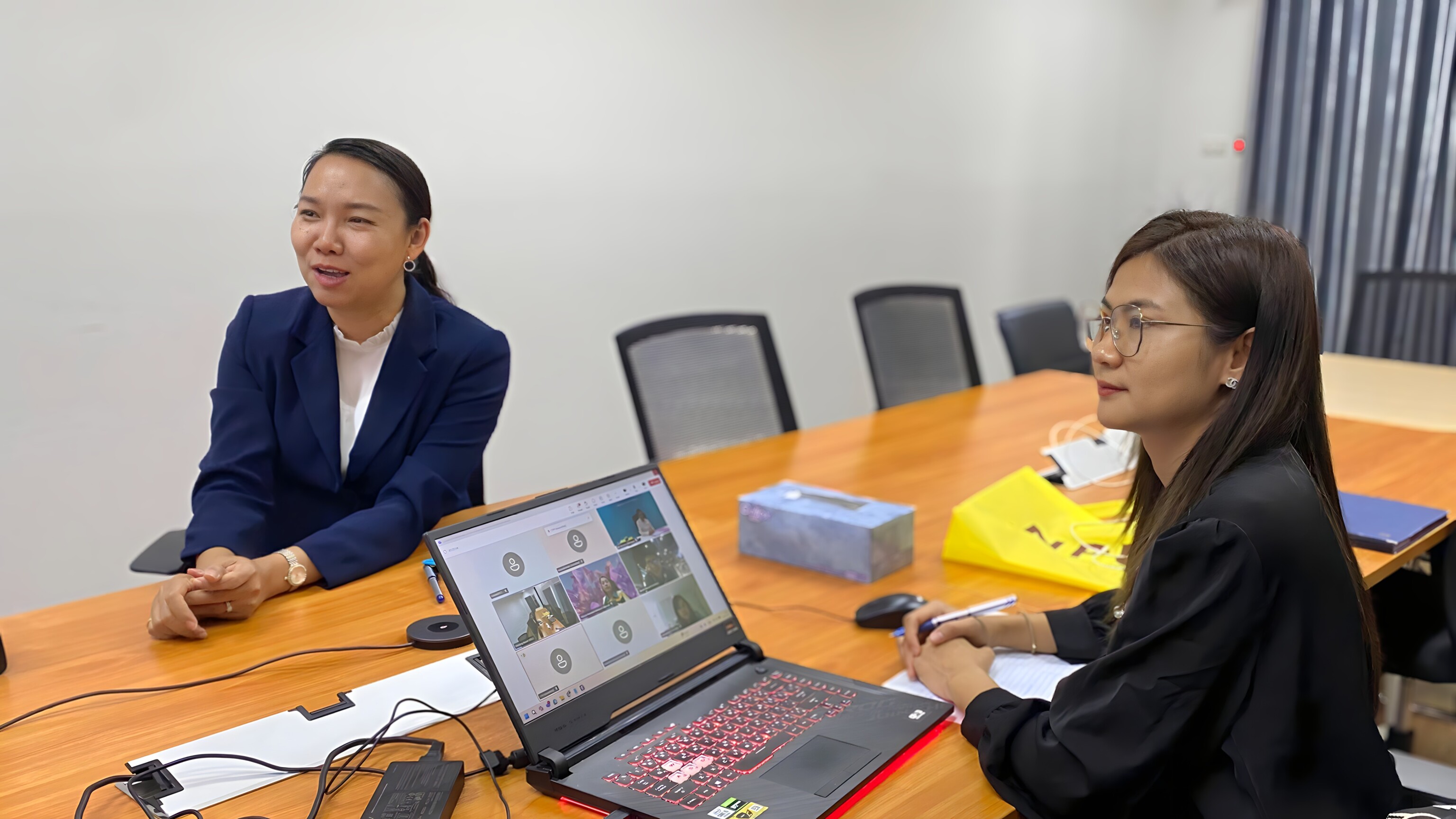 คณะกรรมการจัดตั้งคณะแพทยศาสตร์ ม.นครพนม ประชุมเตรียมความพร้อมต้อนรับ ครม.สัญจร 29 เม.ย. นี้