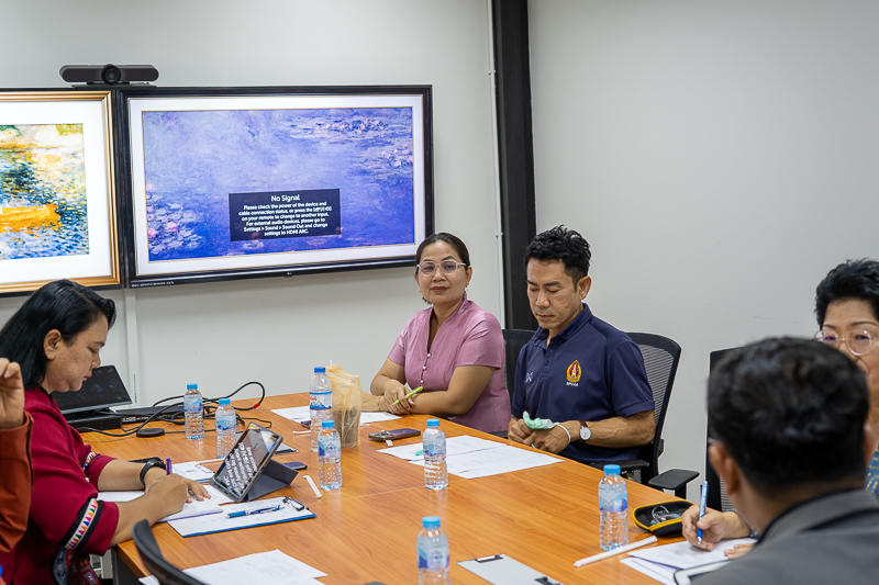 มหาวิทยาลัยนครพนม จัดประชุมคณะกรรมการพิจารณารางวัล “100 เกียรติคุณ” ศิษย์เก่าดีเด่น ประจำปีการศึกษา 2567 ครั้งที่ 1/2568