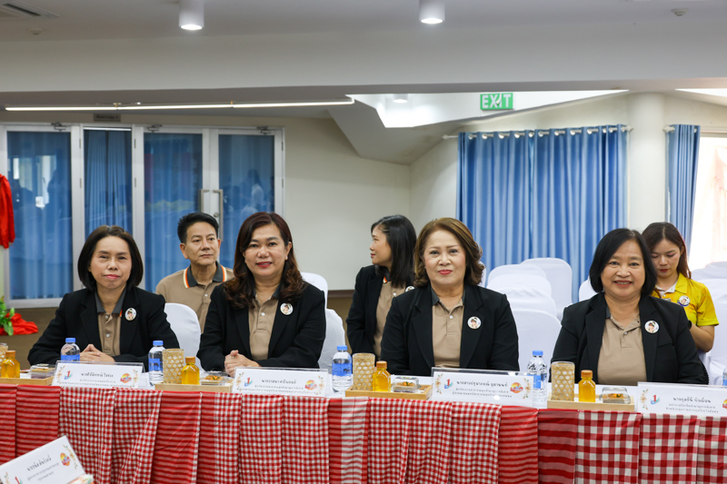 มหาวิทยาลัยนครพนม ต้อนรับคณะอนุกรรมการติดตามผลดำเนินงานชมรม TO BE NUMBER ONE