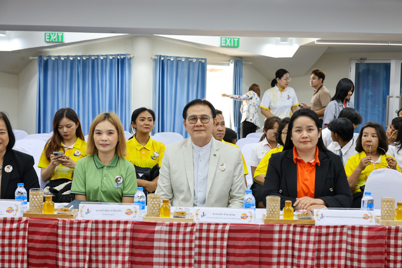 มหาวิทยาลัยนครพนม ต้อนรับคณะอนุกรรมการติดตามผลดำเนินงานชมรม TO BE NUMBER ONE