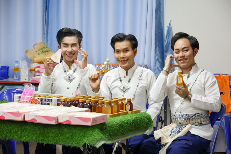 มหาวิทยาลัยนครพนม ต้อนรับคณะอนุกรรมการติดตามผลดำเนินงานชมรม TO BE NUMBER ONE