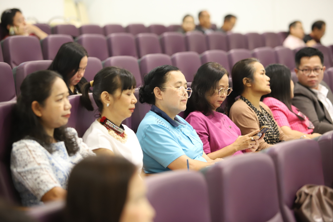 ม.นครพนมร่วมจัดอบรม “จริยธรรมการวิจัย” สร้างนักวิจัยคุณภาพ ขับเคลื่อนสู่มาตรฐานสากล