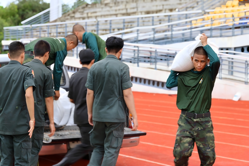 บูรณาการร่วมพัฒนาพื้นสนามกีฬา NPU Sport Complex