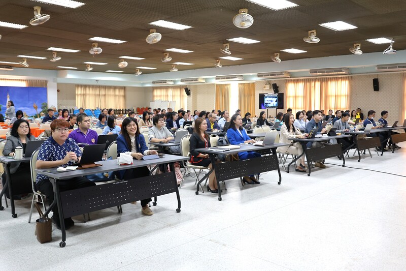 อบรม “การใช้เทคโนโลยี AI เขียนตำราขอตำแหน่งทางวิชาการ”