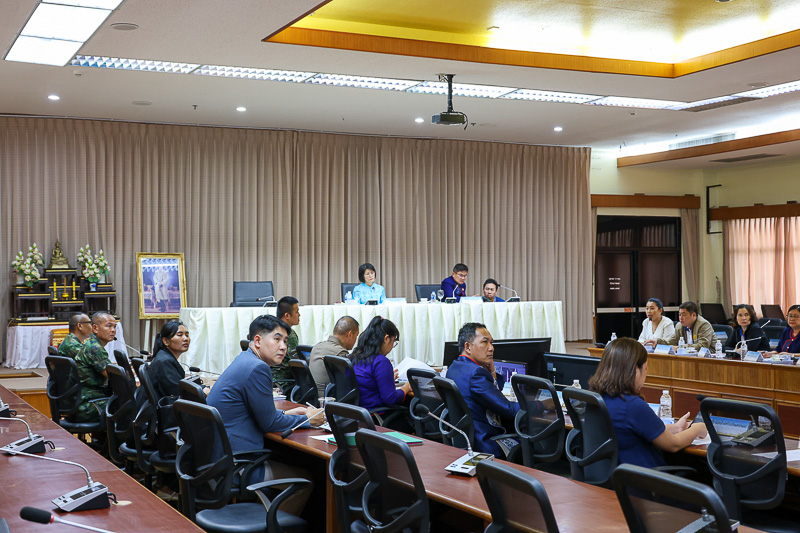 มหาวิทยาลัยนครพนม ร่วมประชุมเตรียมความพร้อมจัดประเพณีไหลเรือไฟและงานกาชาดจังหวัดนครพนม ประจำปี 2568