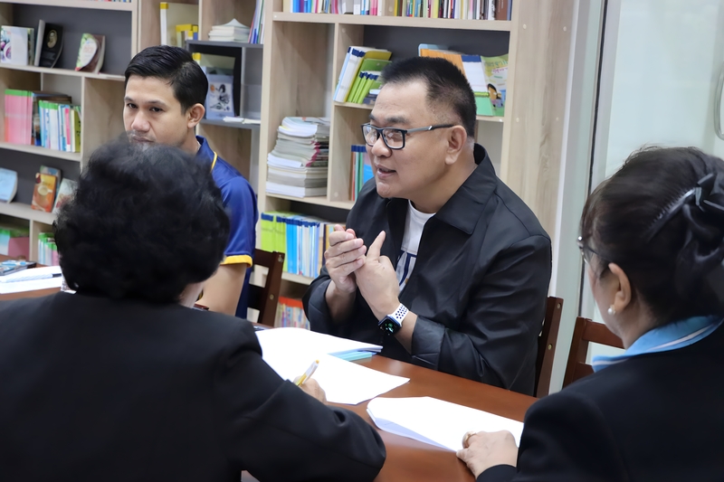 ว.การท่องเที่ยวและอุตสาหกรรมบริการ ลงพื้นที่ริมโขงหนุนหลักสูตร Non-Degree ปั้นผู้ประกอบการเศรษฐกิจสร้างสรรค์ (The College of Tourism and Service Industry is on the ground along the Mekong River supporting the Non-Degree program to cultivate creative economy entrepreneurs.)