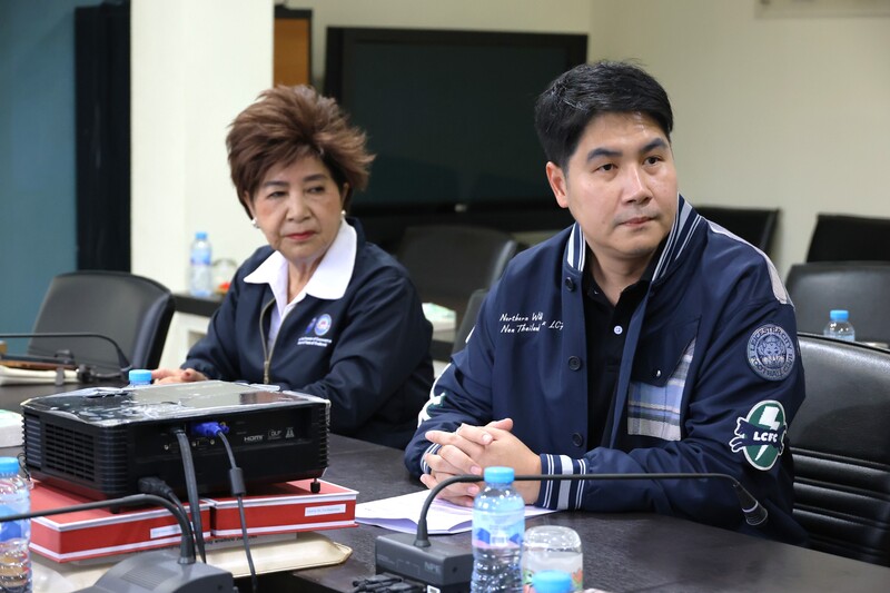 รับมอบเงินสนับสนุนการสร้างเรือไฟโชว์ ในงานไหลเรือไฟโลก 2568