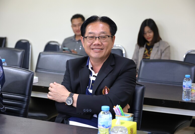 รับมอบเงินสนับสนุนการสร้างเรือไฟโชว์ ในงานไหลเรือไฟโลก 2568