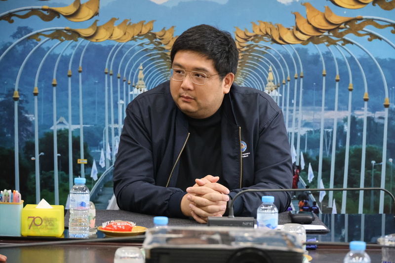 รับมอบเงินสนับสนุนการสร้างเรือไฟโชว์ ในงานไหลเรือไฟโลก 2568