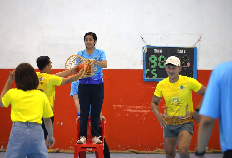 ม.นครพนม ร่วมพิธีเปิดงานกีฬาสานสัมพันธ์ กกต.ภาคอีสาน 20 จังหวัด เสริมความสามัคคี-สุขภาพดีในองค์กร