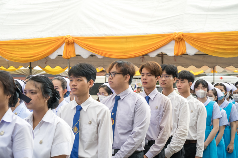 มหาวิทยาลัยนครพนม ร่วมพิธีวางพวงมาลาเนื่องในวันมหิดล ประจำปี 2568